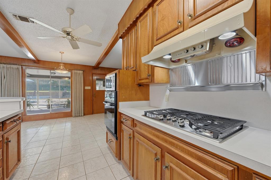 207 Trailwood Drive