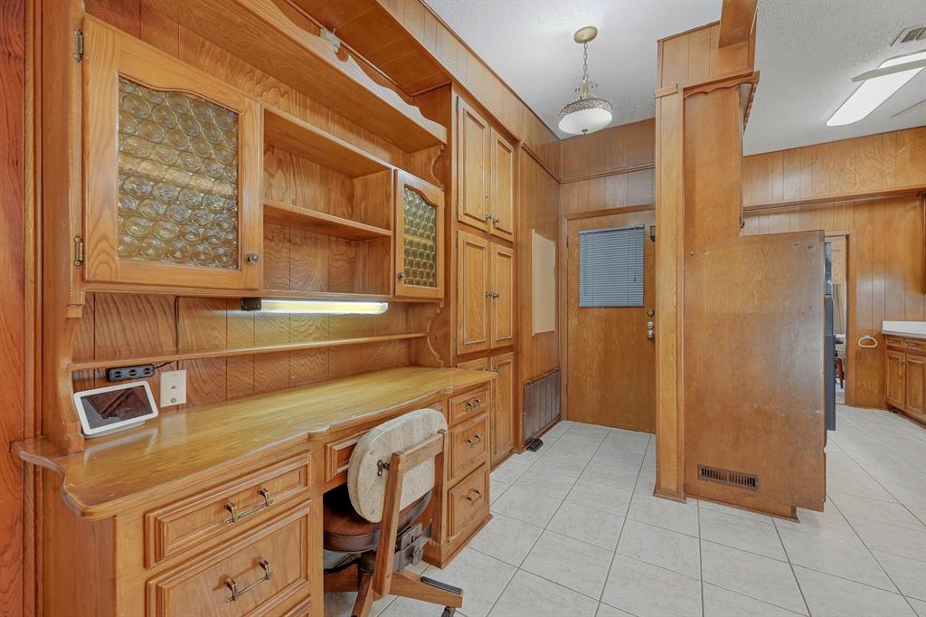 207 Trailwood Drive