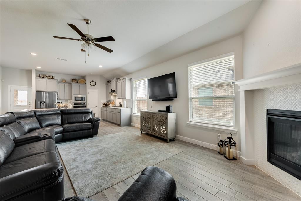 Greenway Trls Ph 3 - Residential Lease