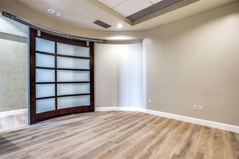 Tiny photo for 2600 W 7th Street #2802, Fort Worth, TX 76107 (MLS # 21094564)