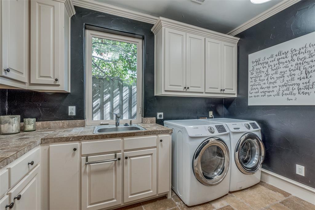 Crestmanor Estates - Residential