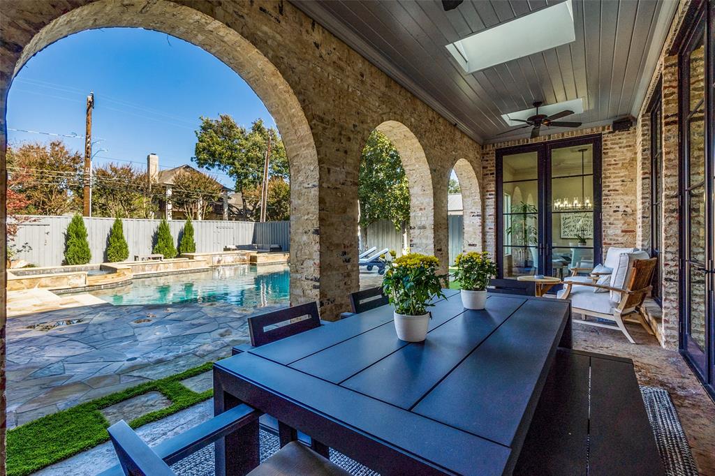 Crestmanor Estates - Residential