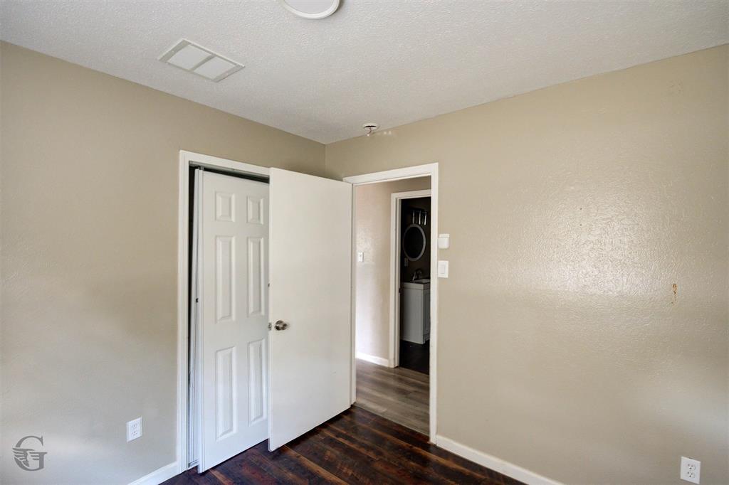 Southern Terrace 01 - Residential