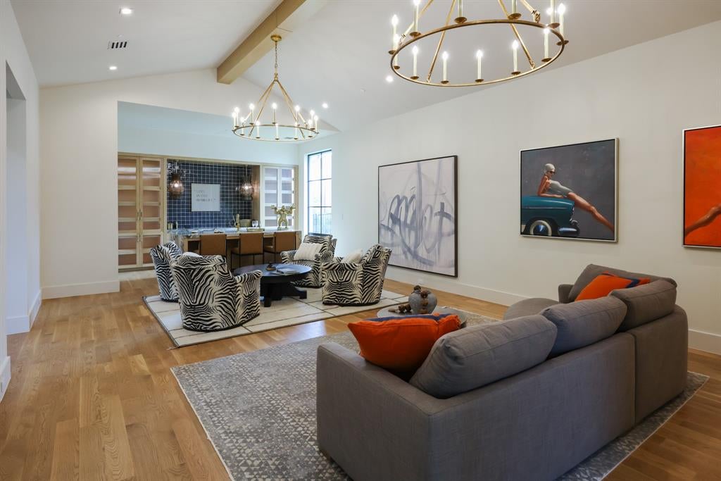 2600 Magnolia Circle