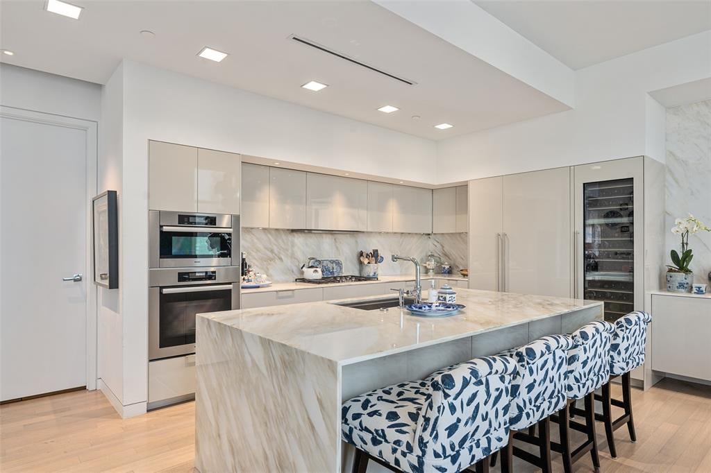 1918 Olive Street 502