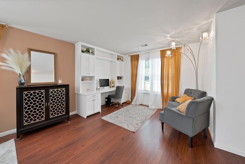 2827 Grandview Drive