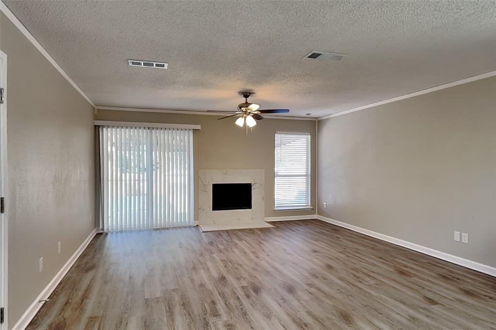 Huntington Village Ph III Add - Residential Lease