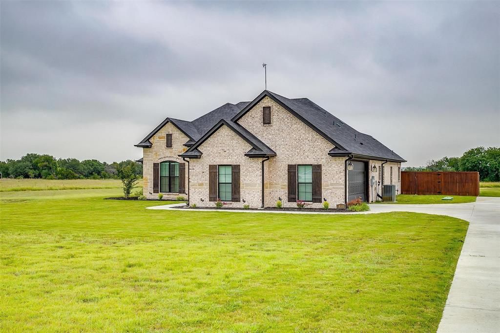 Photo of 850 Mcclendon Walker Road, Aledo, TX 76008 (MLS # 21254158)