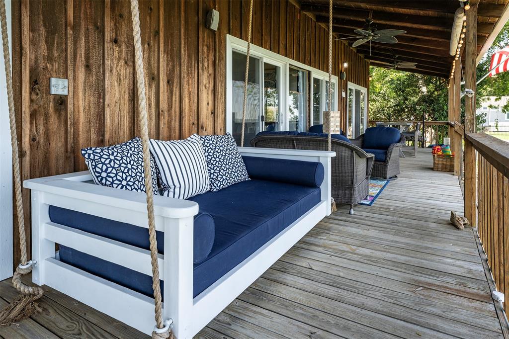 Island Oaks - Residential