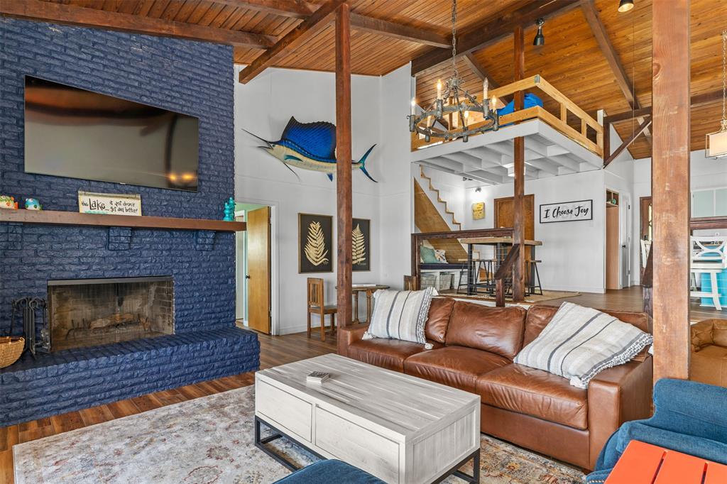 Island Oaks - Residential