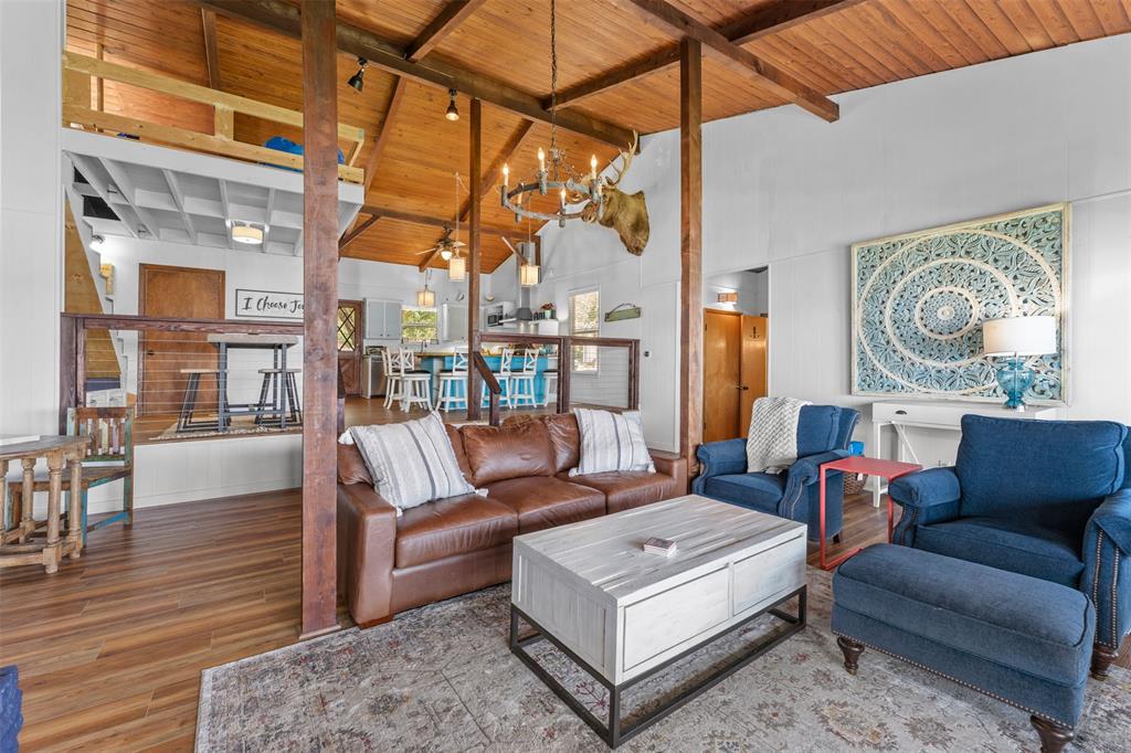 Island Oaks - Residential