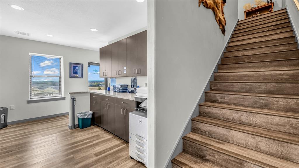 NA - Commercial Sale