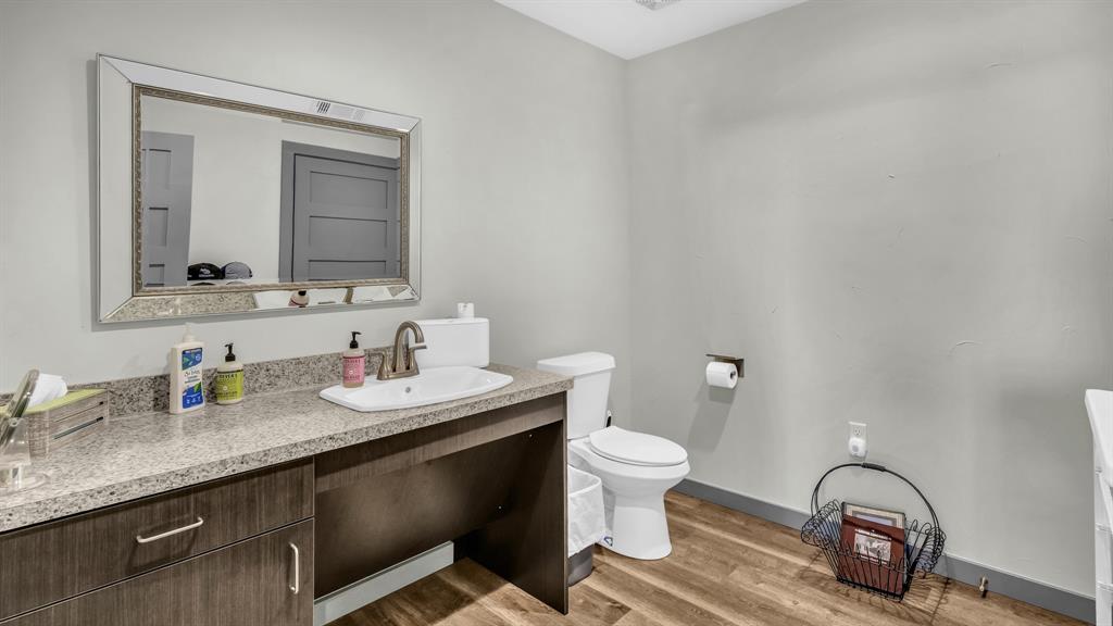 NA - Commercial Sale