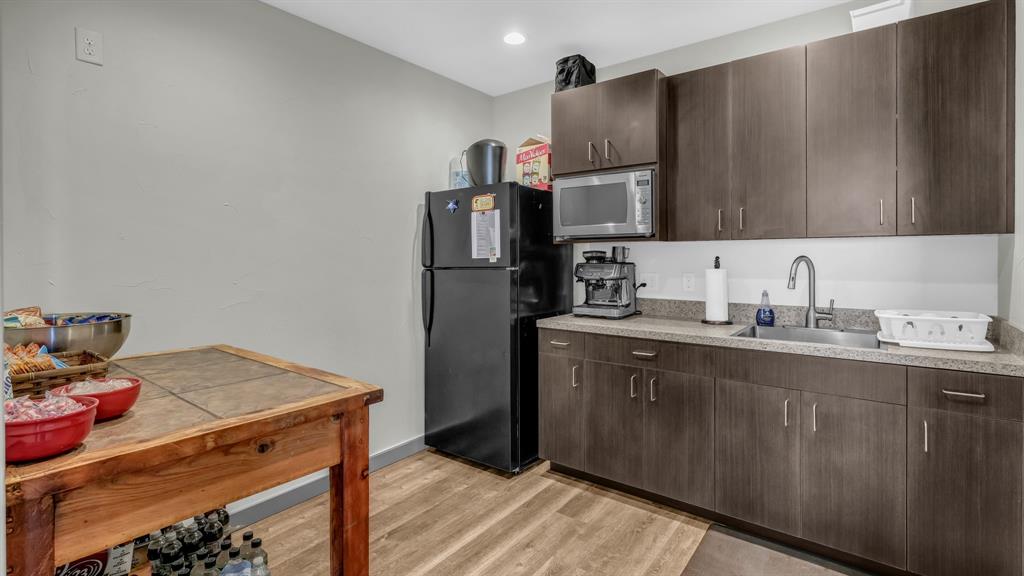 NA - Commercial Sale