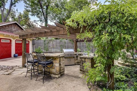 A home in Waxahachie