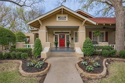 A home in Waxahachie