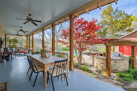 A home in Waxahachie