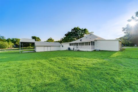 A home in Whitewright