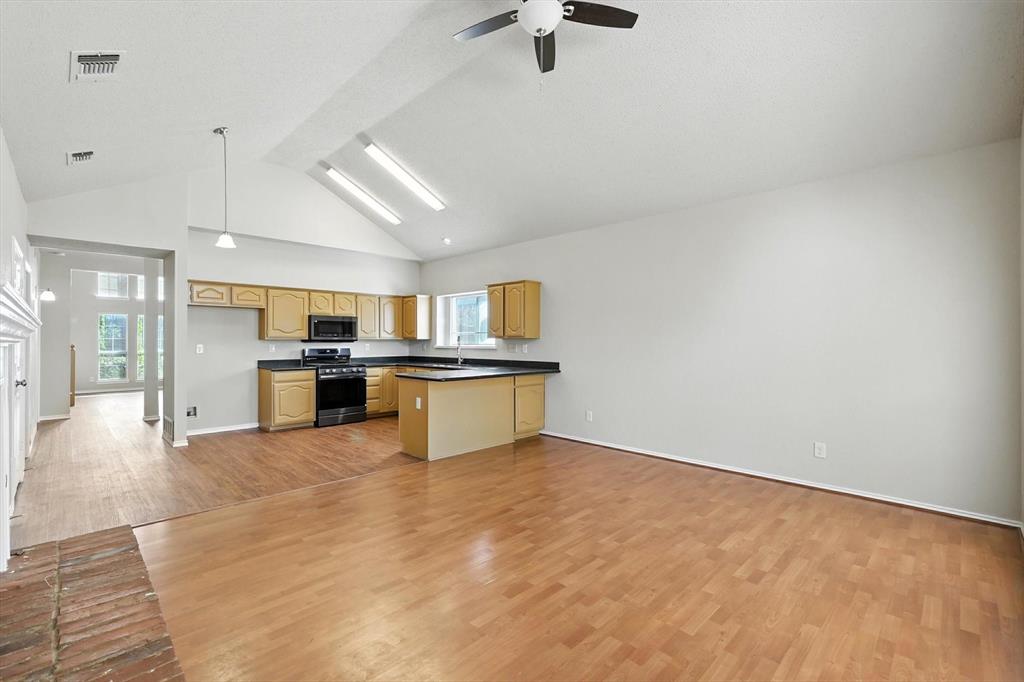 Cross Creek 7 - Residential