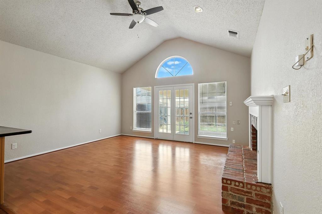 Cross Creek 7 - Residential