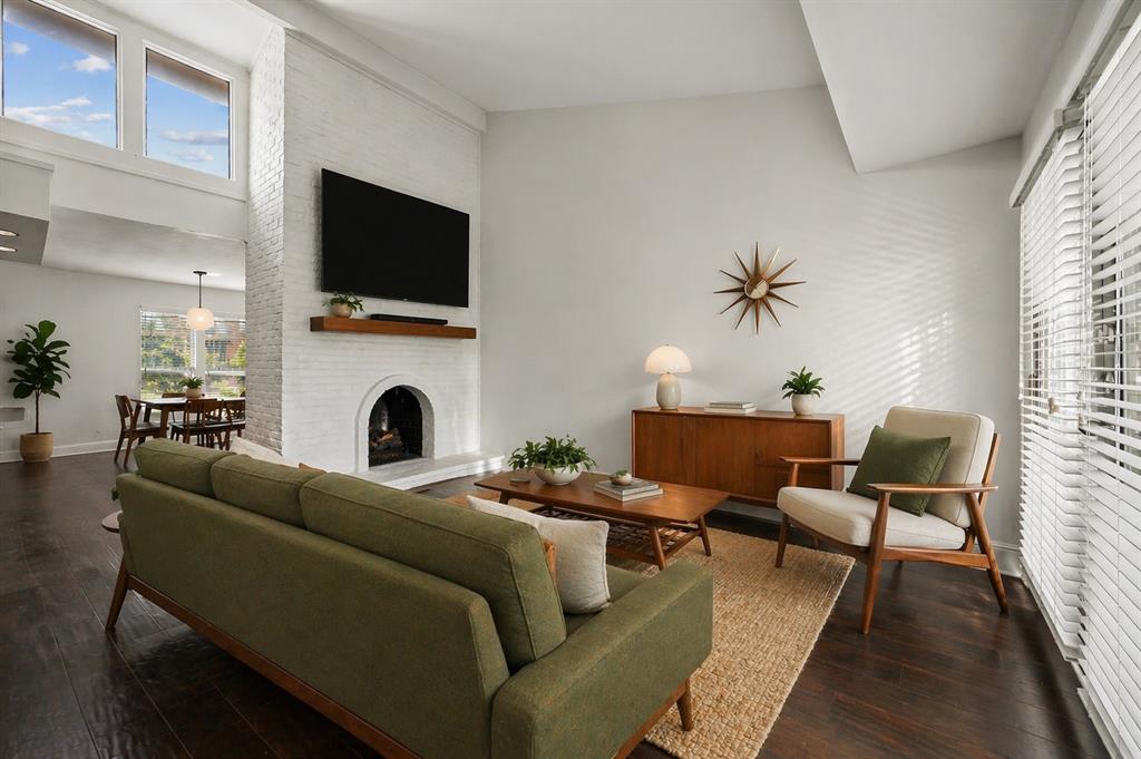 5916 Sandhurst Lane 233