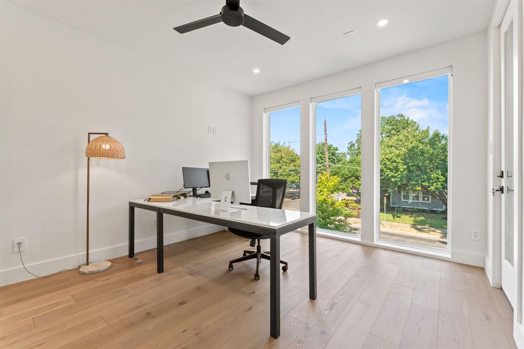 Henderson Ave - Residential