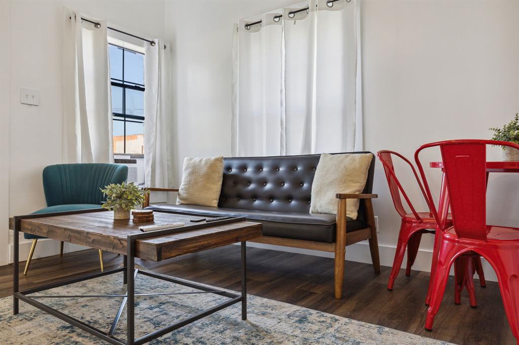 Dallas Land & Loan 02 - Residential Income