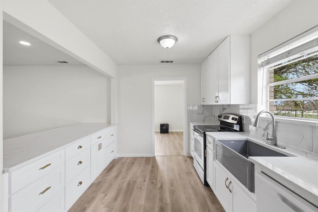 JESSE W JONES - Residential
