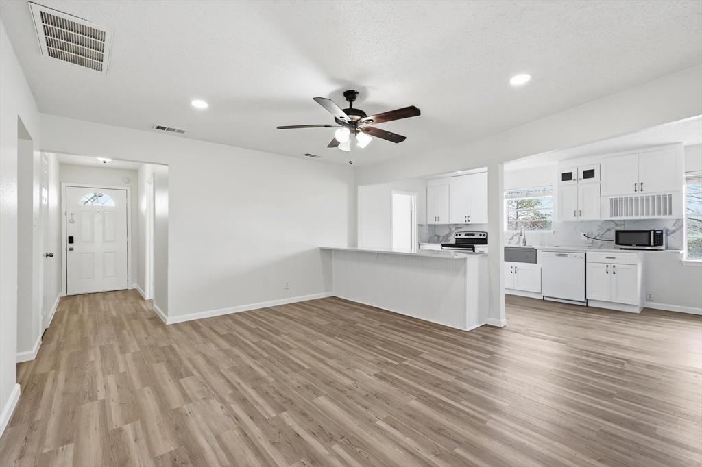 JESSE W JONES - Residential