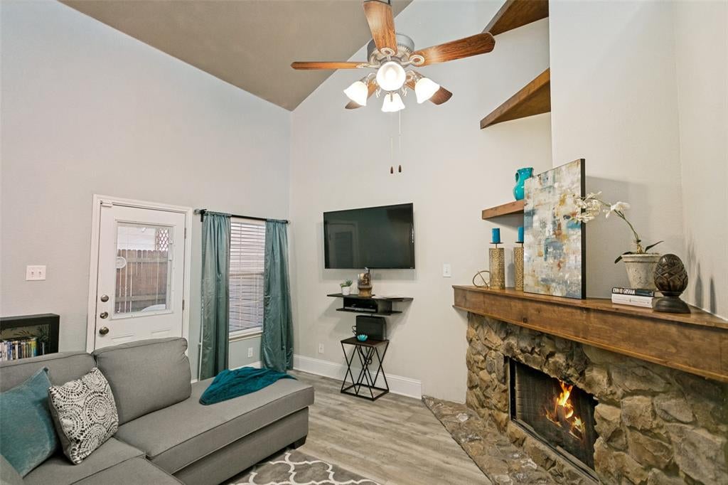 837 Summercreek Drive