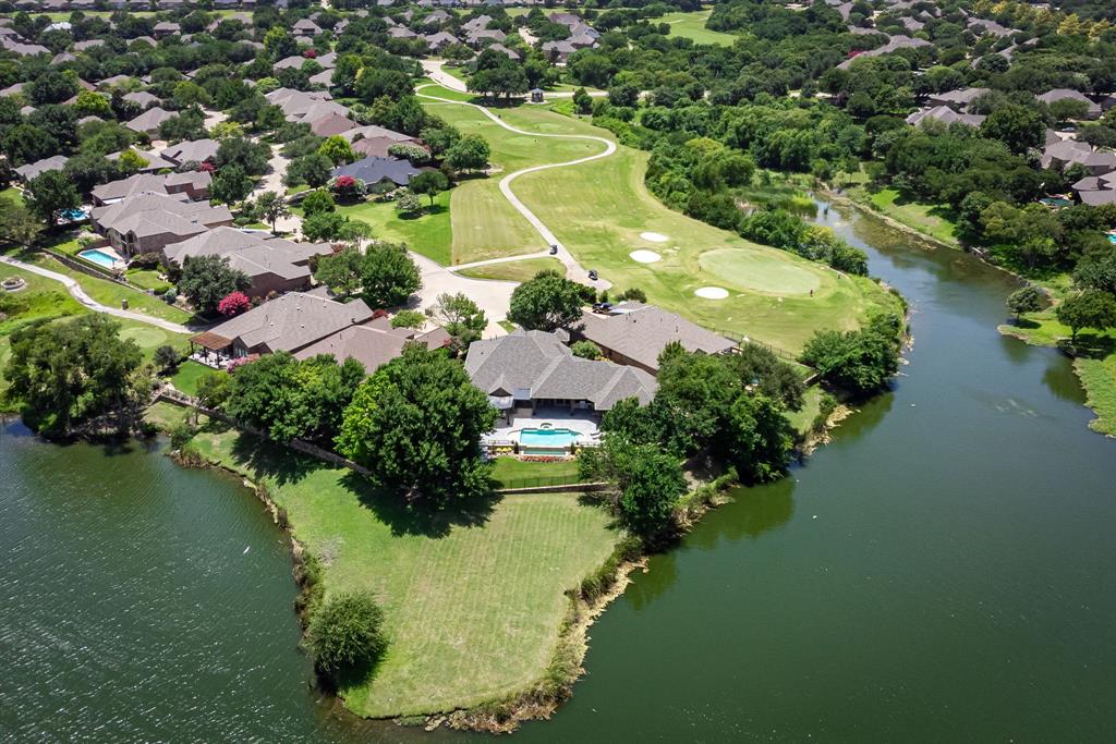 1005 Forest Lake Circle