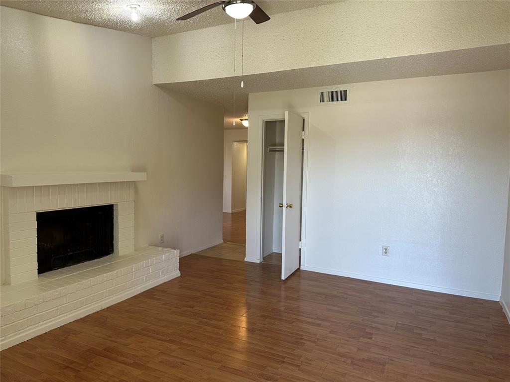 9615 Walnut Street 3205