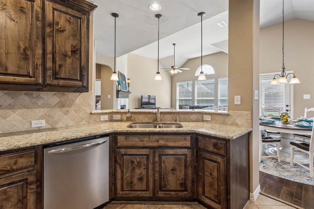 2452 Elm Valley Drive