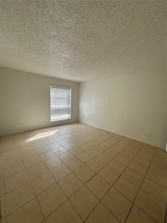 919 S Weatherred Drive 113