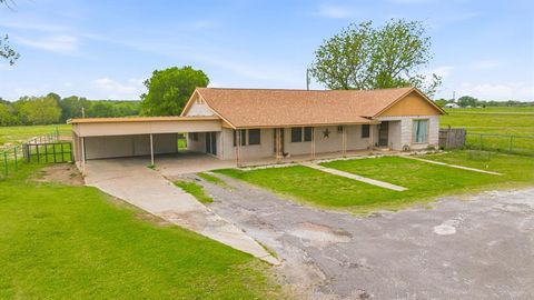 Photo of 7450 E Highway 6 #2, De Leon, TX 76444 (MLS # 21259056)