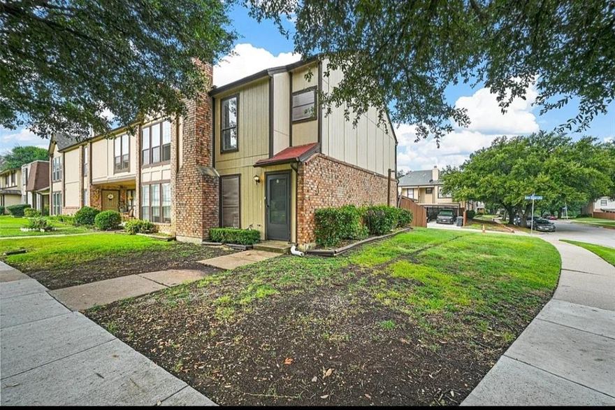 Welcome to 2401 Long Ridge Ln, a well-maintained home located in an established neighborhood. This property offers a functional layout with bright living spaces and a practical floor plan ideal for comfortable everyday living. Enjoy outdoor space with room to relax or entertain. Conveniently located near schools, shopping, dining, and major roadways. A great option for tenants seeking comfort, convenience, and a neighborhood setting.