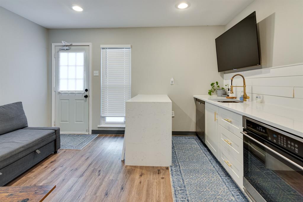 Royal Park Estates - Residential Lease