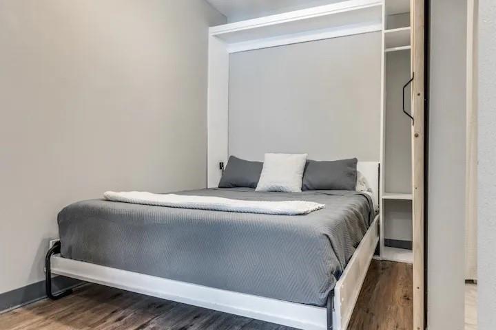 Royal Park Estates - Residential Lease