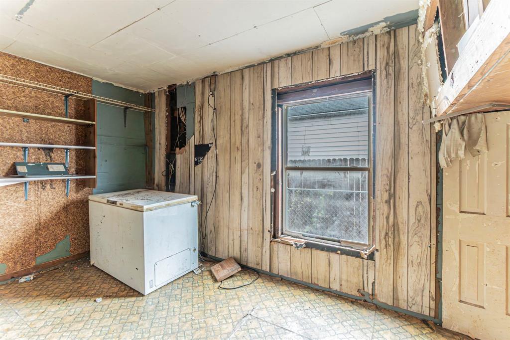 Kathryn Gene - Residential