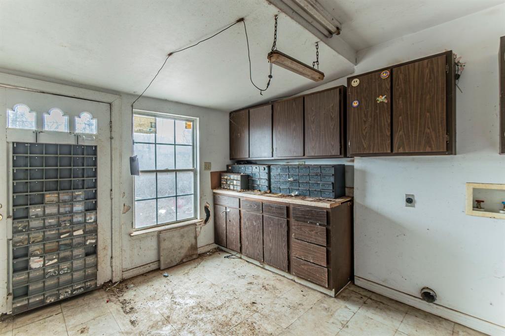 Kathryn Gene - Residential