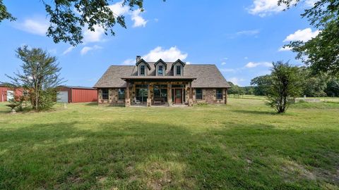 Photo of 13733 County Road 109, Kaufman, TX 75142 (MLS # 21244213)
