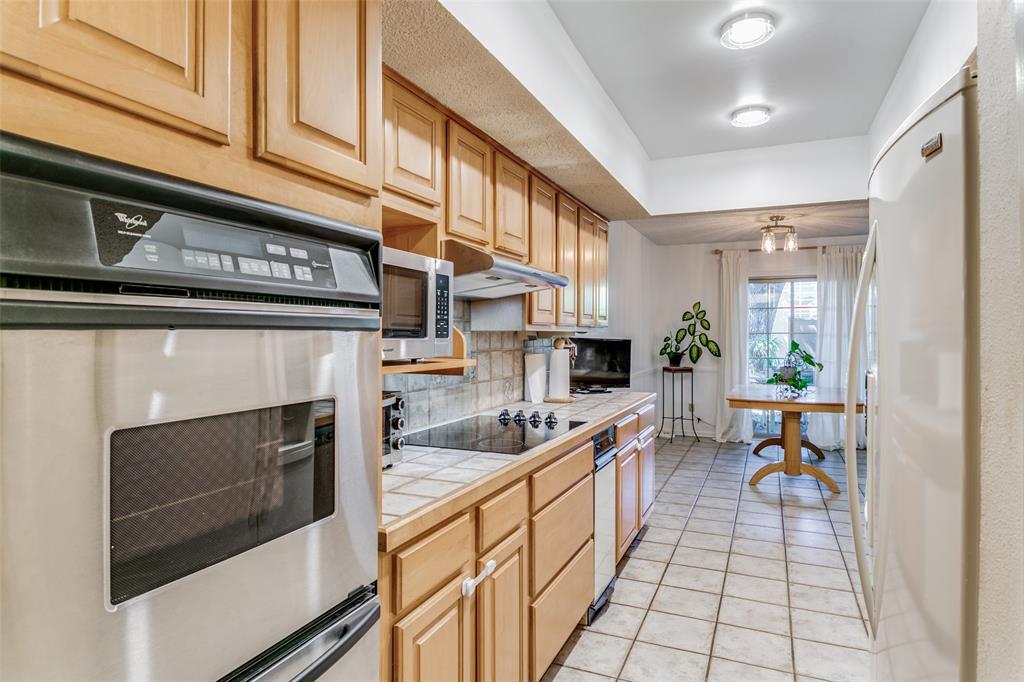 Del Paseo Twnhs - Residential