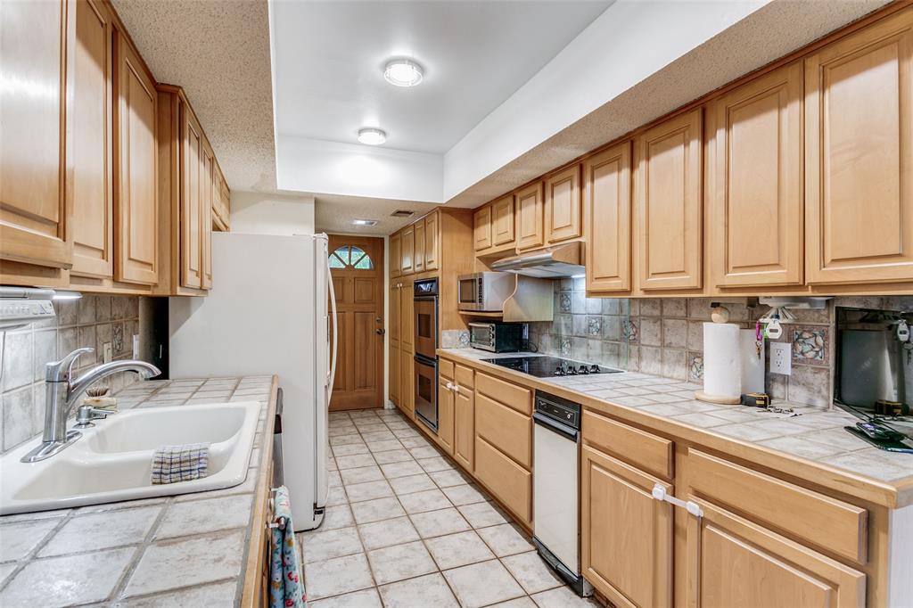 Del Paseo Twnhs - Residential