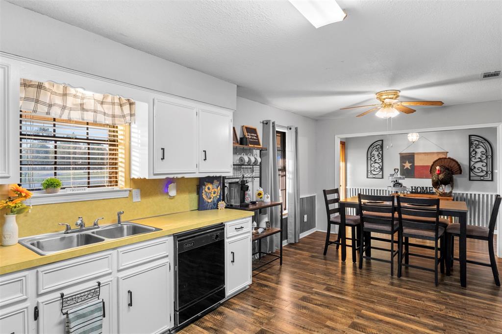 205 country Lane