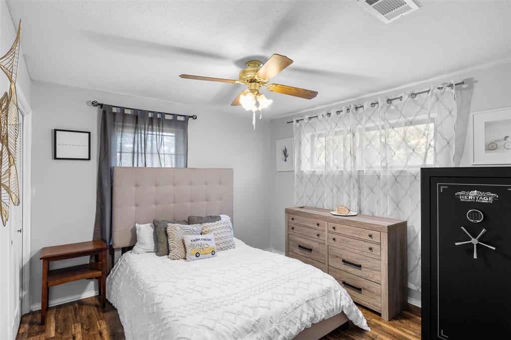 Country Squire Estate - Residential