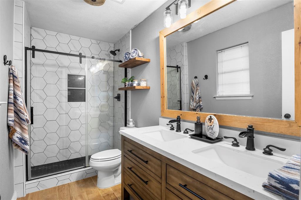 Country Squire Estate - Residential