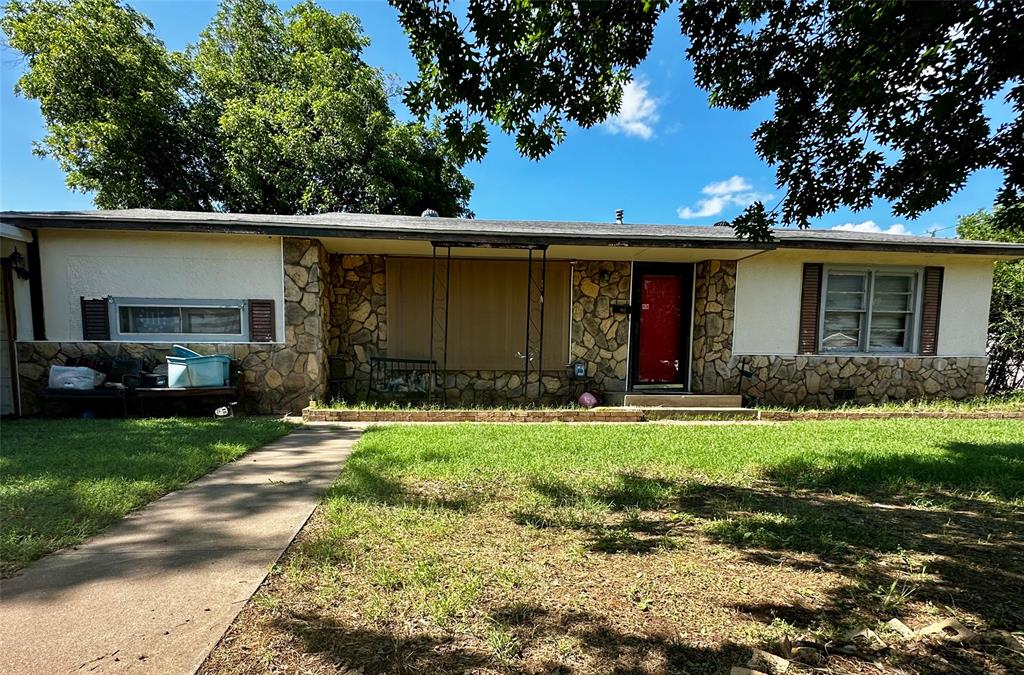 1010 W Custer Street