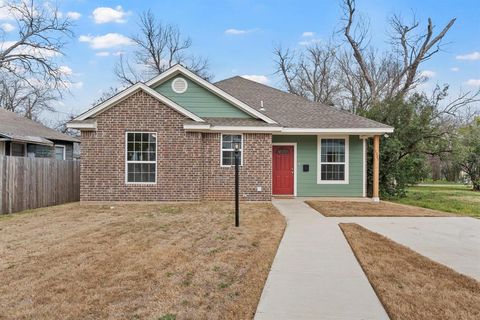 1325 N 11th Street Waco TX 76707