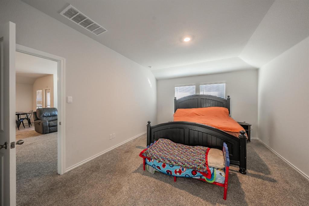 SCULPTORS PARK - Residential