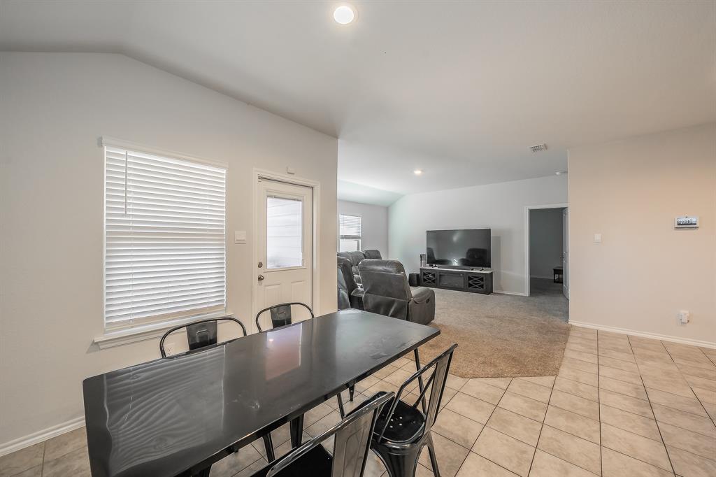 SCULPTORS PARK - Residential